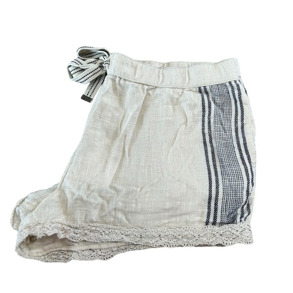 Aerie Shorts - Picture 3 of 10